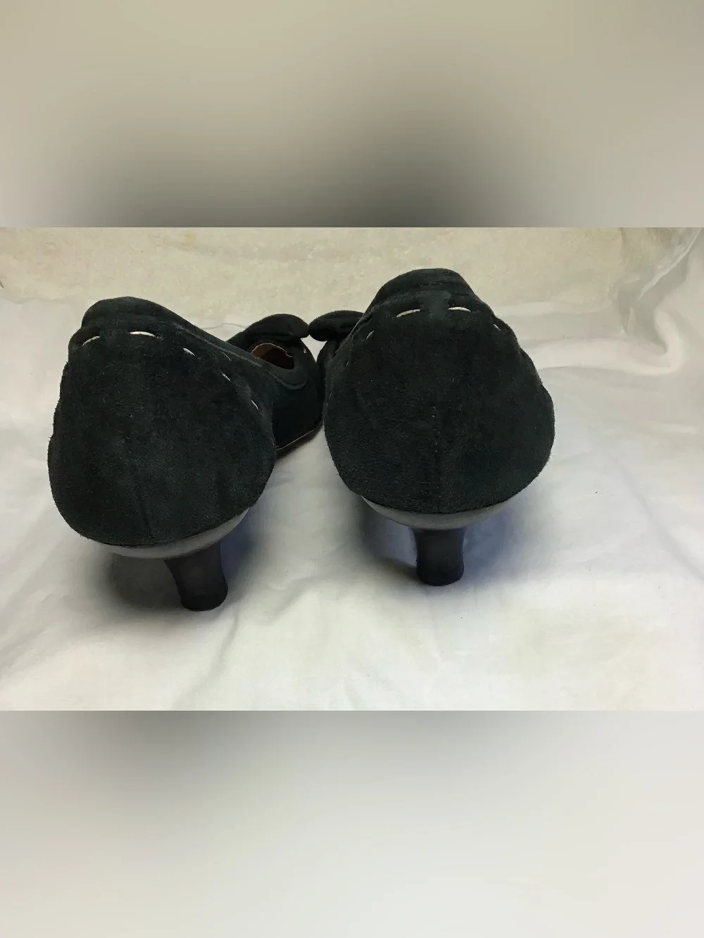 Kate Spade New York Laney Black Suede Bow Kitten Heel Pumps Square Toe 8.5M